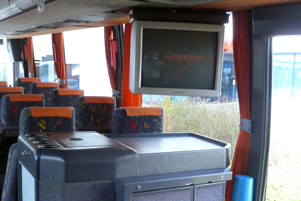 Renault Iliade 49+1 - DVD + minibar